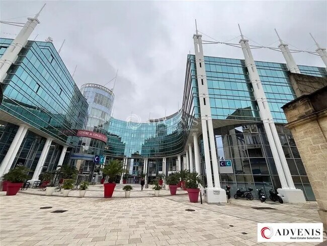 Plus de détails pour Bureau à louer