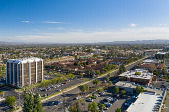 801 N Tustin Ave, Santa Ana, CA - VUE AÉRIENNE  vue de carte