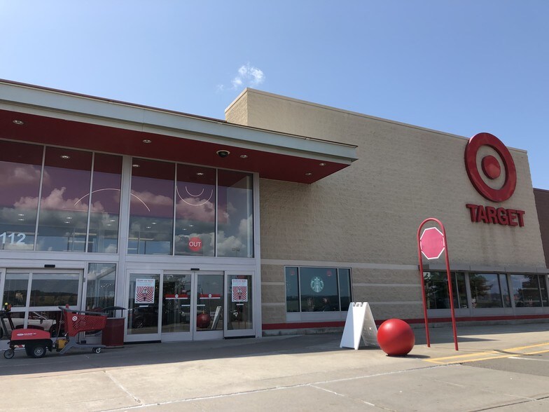 3112-3128 Vestal Pky E, Vestal Township, NY à louer - Photo de l’immeuble – Image 2 sur 14