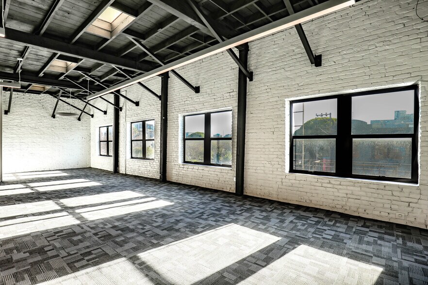 1062 Folsom St, San Francisco, CA à louer - Photo de l’immeuble – Image 3 sur 8