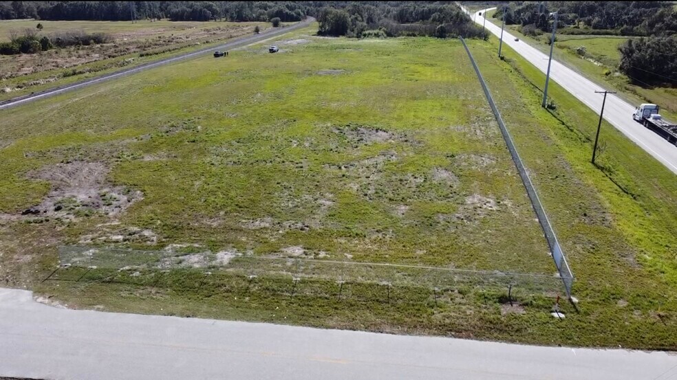 2606 Cozart Rd., Mulberry, FL à louer - Photo de l’immeuble – Image 2 sur 3