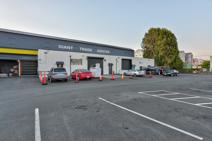 3000-3080 Giant Rd, San Pablo, CA à louer - Photo de l’immeuble – Image 2 sur 10