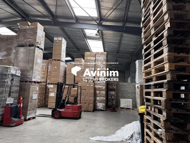 Plus de détails pour Industriel/Logistique à louer