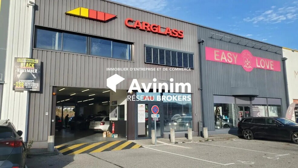 Local commercial dans Epagny Metz-Tessy à louer - Photo de l’immeuble – Image 1 sur 5