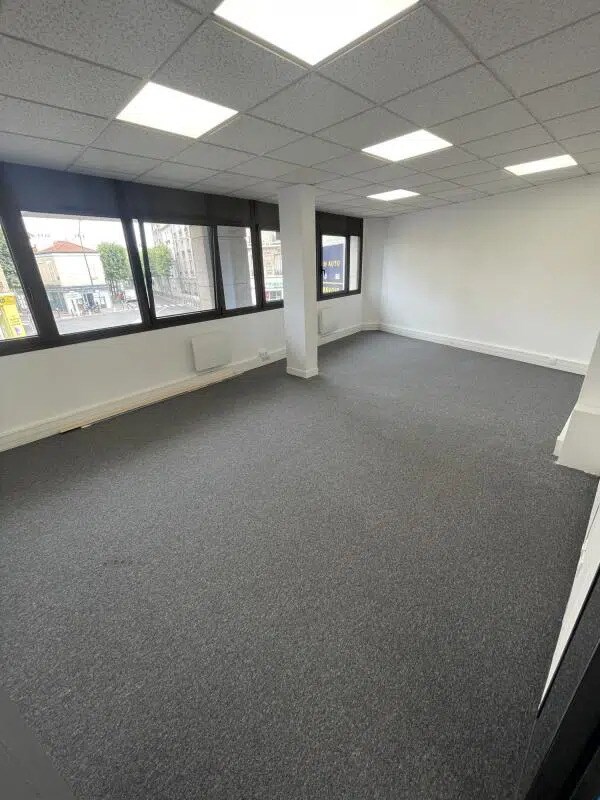 Bureau dans Courbevoie à louer Photo de l’immeuble– Image 1 sur 10