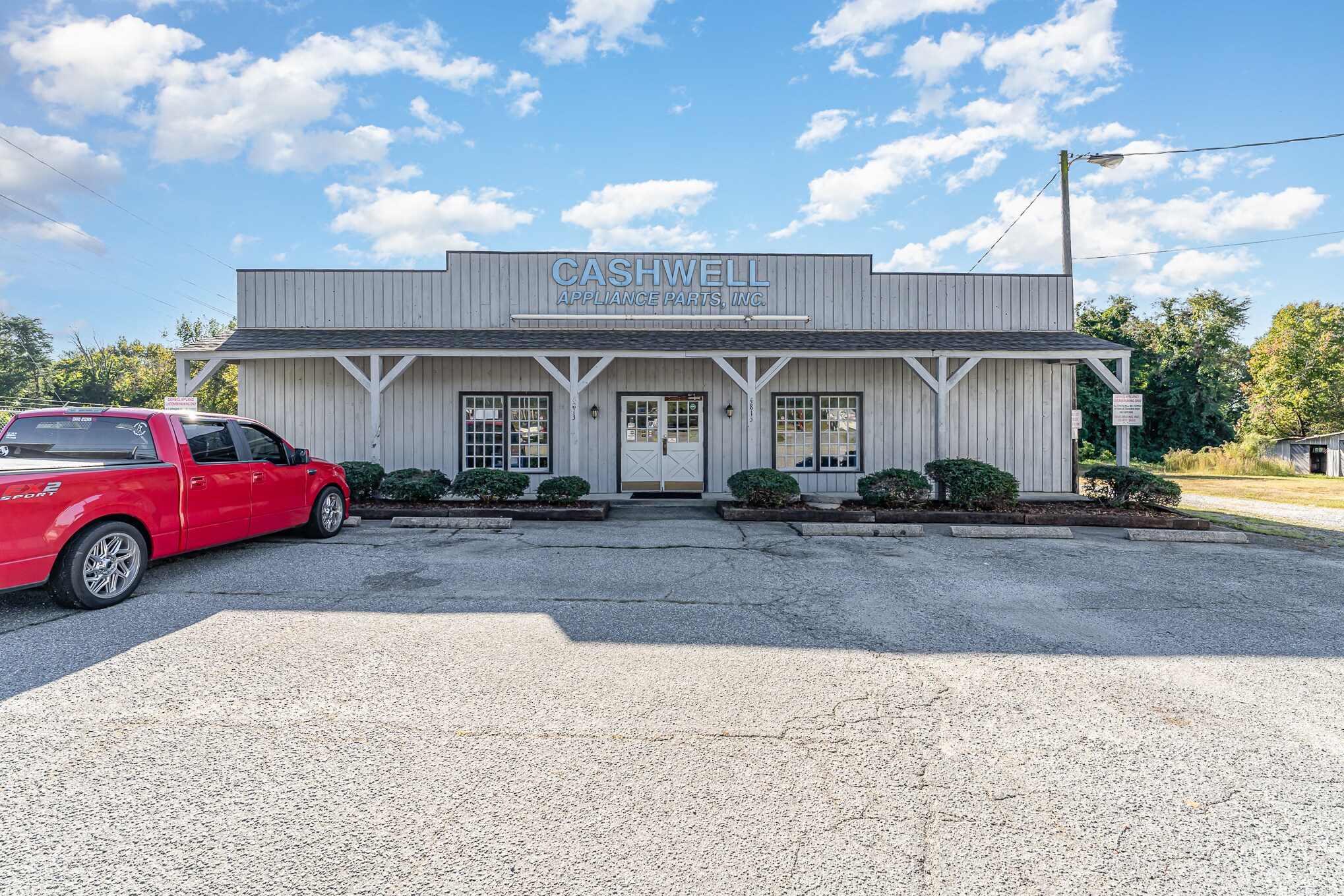 4813 W Gate City Blvd, Greensboro, NC à vendre Photo principale– Image 1 sur 34