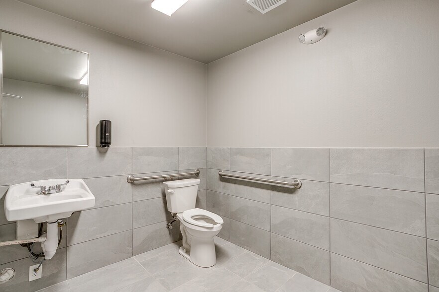 1321 Kerry ln, Azle, TX à vendre - Photo de l’immeuble – Image 3 sur 19