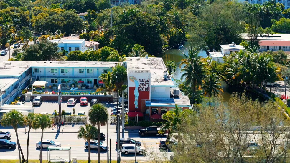 7700 Biscayne Blvd, Miami, FL à vendre - Vidéo sur l’annonce professionnelle – Image 2 sur 6