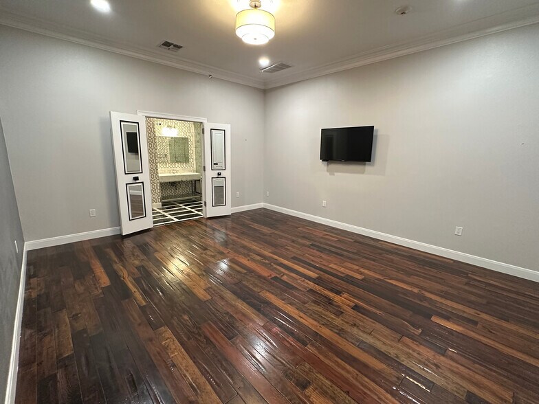 152-170 S Main St, Boerne, TX à louer - Photo de l’immeuble – Image 3 sur 26