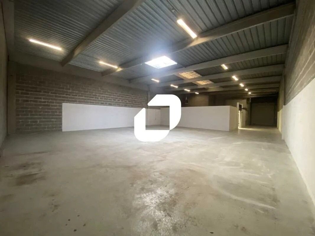 Industriel/Logistique dans Herblay-sur-Seine à louer Photo de l’immeuble– Image 1 sur 7