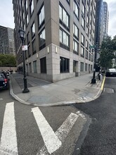 160 Riverside Blvd, New York, NY à louer Photo intérieure– Image 2 sur 10