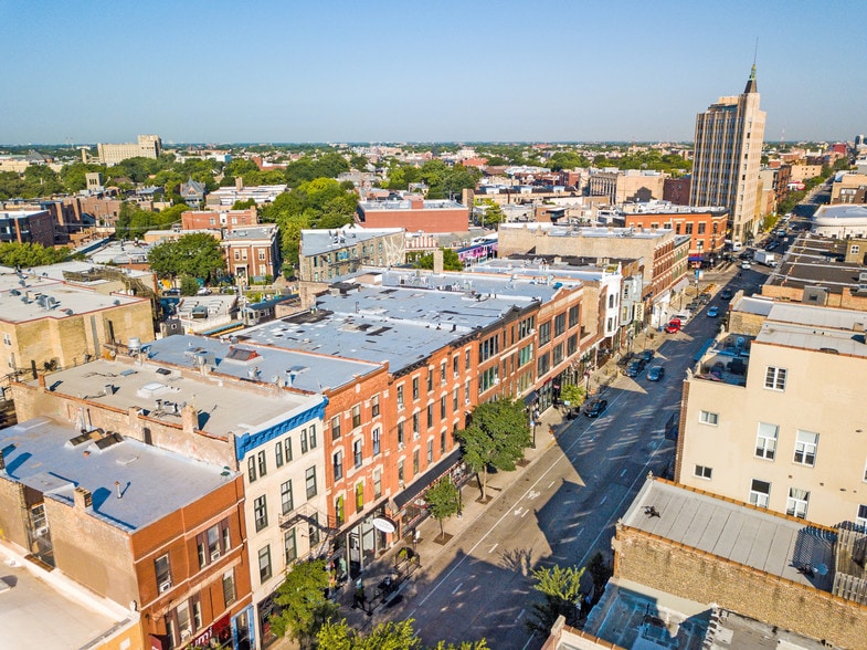 1542-1550 N Milwaukee Ave, Chicago, IL à vendre - Photo de l’immeuble – Image 3 sur 4