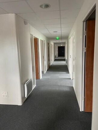 Plus de détails pour Bureau à louer