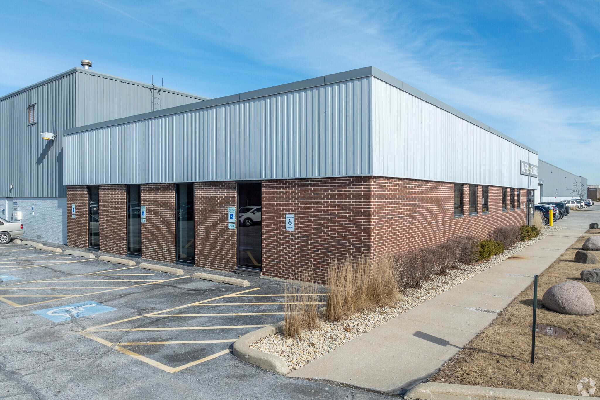 7801 Industrial Dr, Forest Park, IL à vendre Photo de l’immeuble– Image 1 sur 8