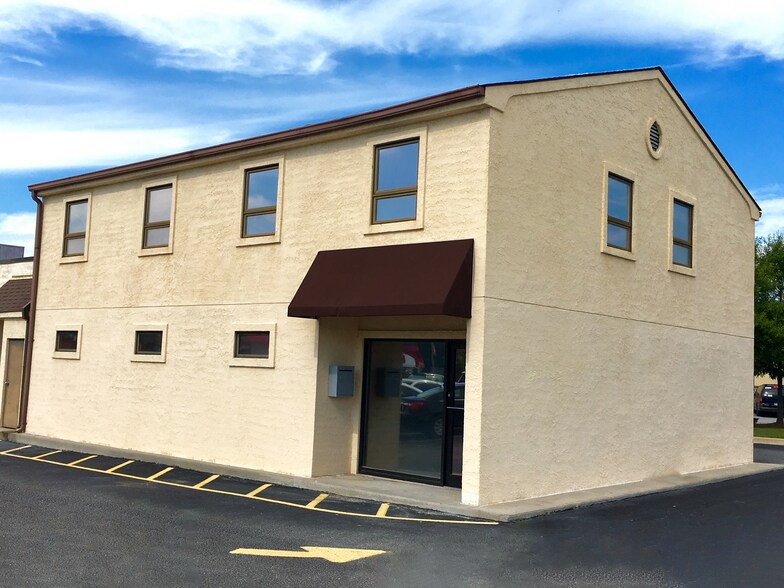 312 Mall Blvd, Savannah, GA à louer - Photo de l’immeuble – Image 1 sur 14