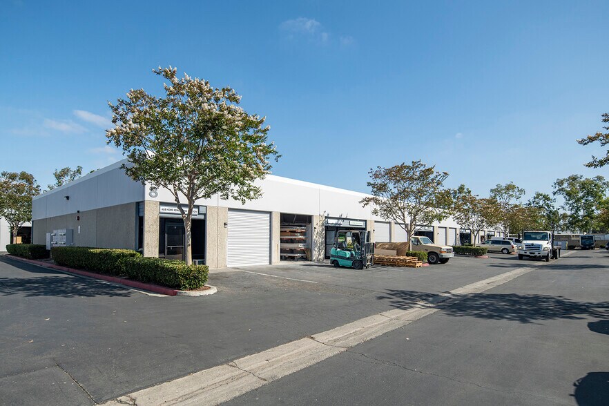 15791 Rockfield Blvd, Irvine, CA à louer - Photo de l’immeuble – Image 2 sur 27