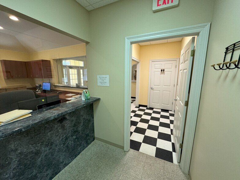 1233 Macon View Dr, Cordova, TN à louer - Photo intérieure – Image 2 sur 14