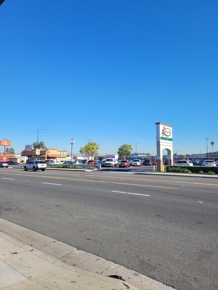 14425 Prairie Ave, Lawndale, CA à vendre - Autre – Image 2 sur 27