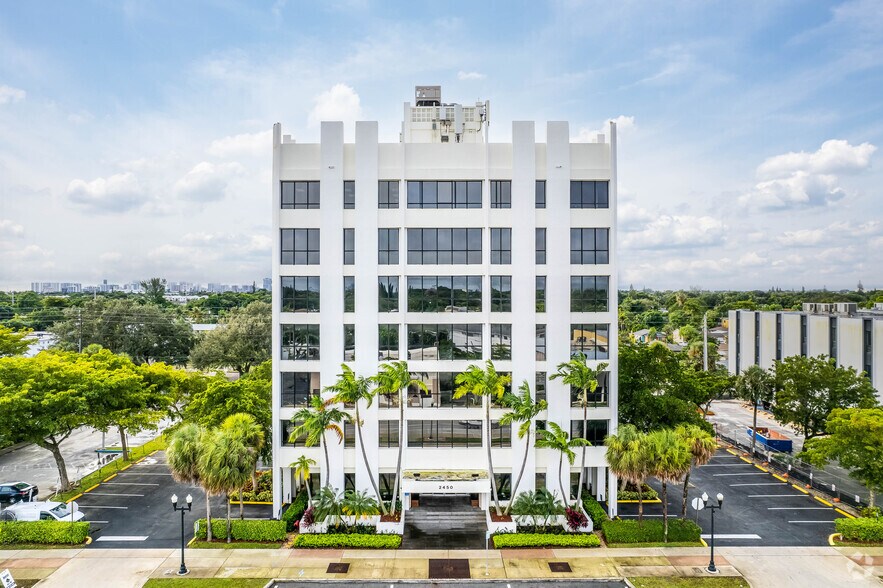 2450 Hollywood Blvd, Hollywood, FL à vendre - Photo de l’immeuble – Image 2 sur 26