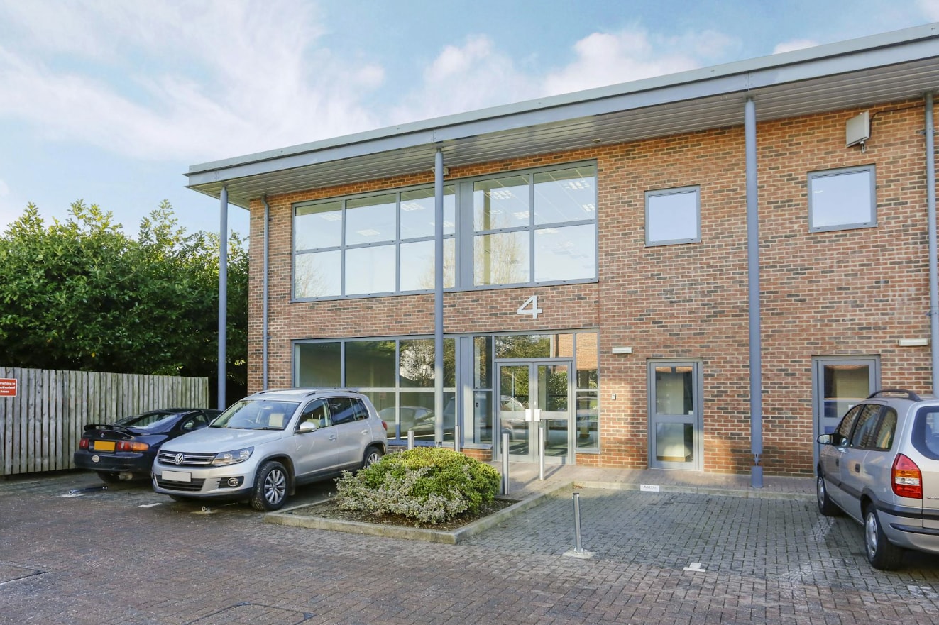 White Lion Rd, Amersham à louer Photo de l’immeuble– Image 1 sur 4