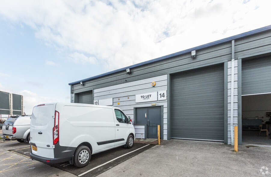 Lions Dr, Blackburn à louer - Photo de l’immeuble – Image 2 sur 3