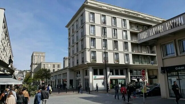 Plus de détails pour Local commercial à louer