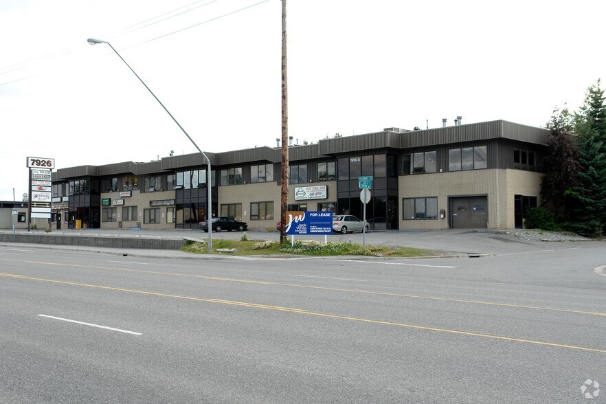 7926 Old Seward Hwy, Anchorage, AK à vendre - Photo de l’immeuble – Image 3 sur 11