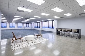 5 Hutton Centre Dr, Santa Ana, CA à louer Numérisation 3D Matterport– Image 1 sur 7