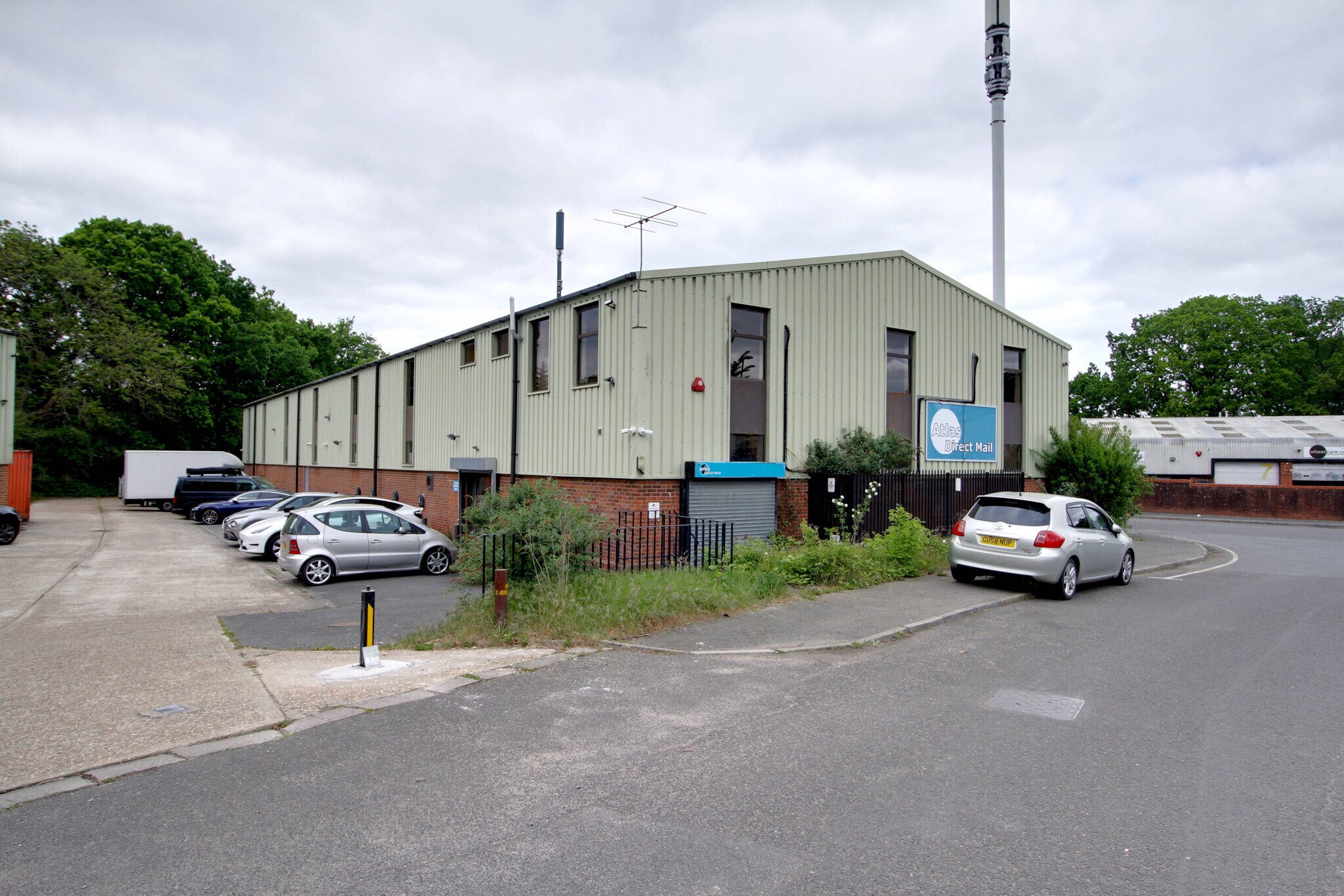 Marchants Way, Burgess Hill à louer Photo de l’immeuble– Image 1 sur 2