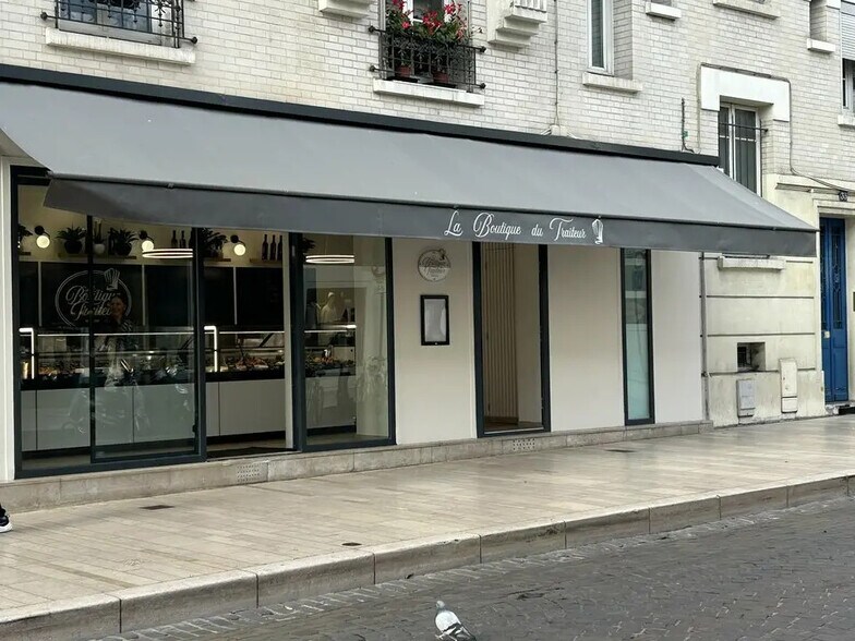 Local commercial dans Vincennes à louer - Photo de l’immeuble – Image 1 sur 4