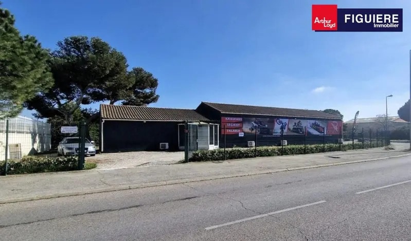 Local commercial dans Istres à vendre - Photo de l’immeuble – Image 1 sur 12