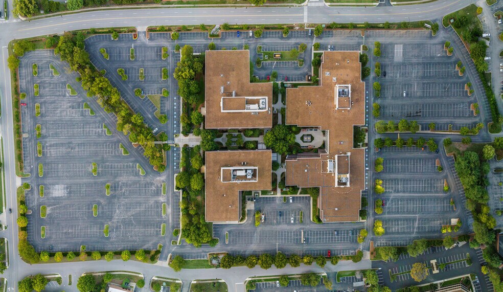 8 Cadillac Dr, Brentwood, TN à louer - Aérien – Image 2 sur 14