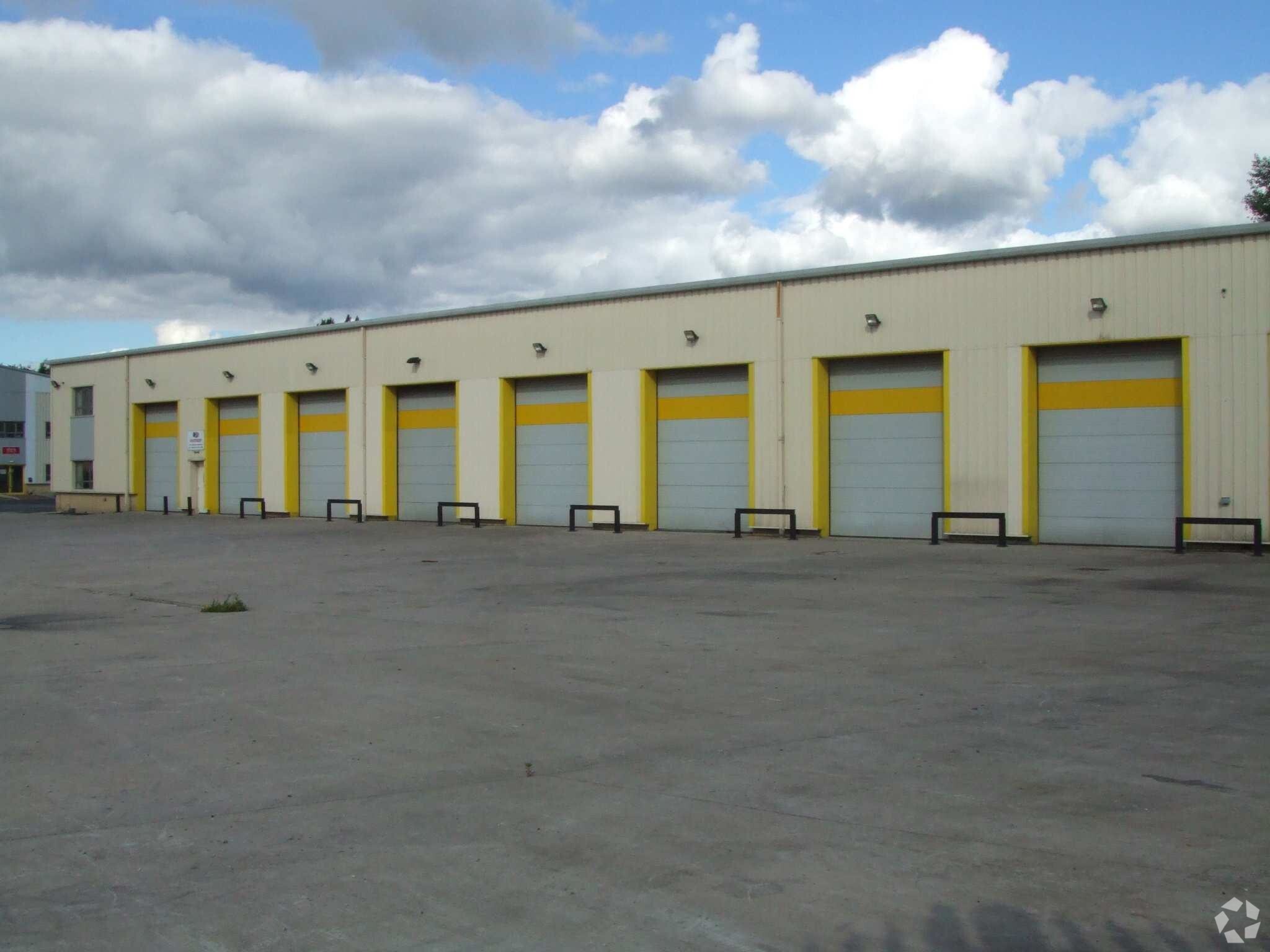 Fir St, Heywood à louer Photo principale– Image 1 sur 4