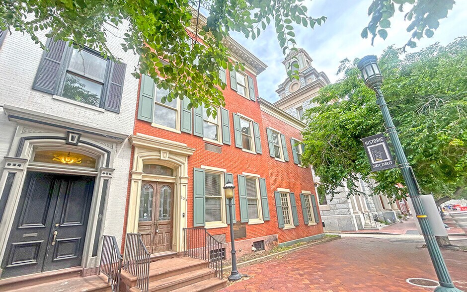 204 State St, Harrisburg, PA à vendre - Photo de l’immeuble – Image 2 sur 17