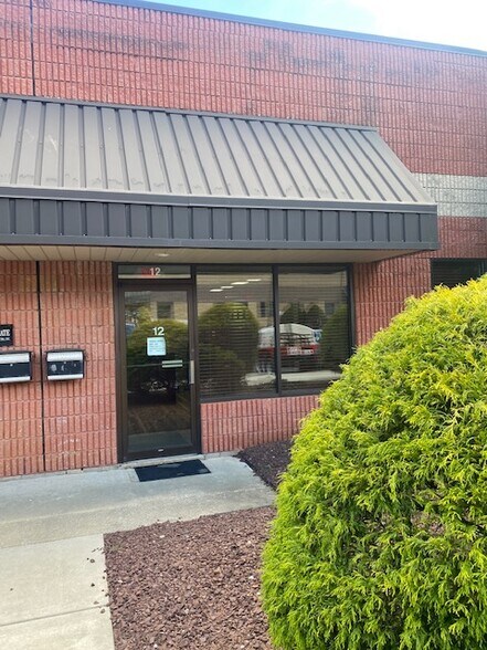 600 Deer Rd, Cherry Hill, NJ à louer - Photo de l’immeuble – Image 1 sur 19
