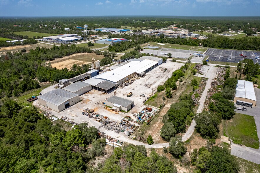 310 Cypress Rd, Ocala, FL à louer - Photo de l’immeuble – Image 2 sur 34
