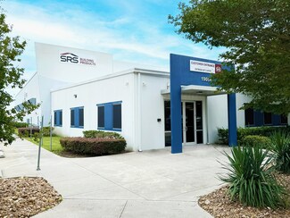 Plus de détails pour 19054 Kenswick Dr, Humble, TX - Industriel/Logistique à vendre