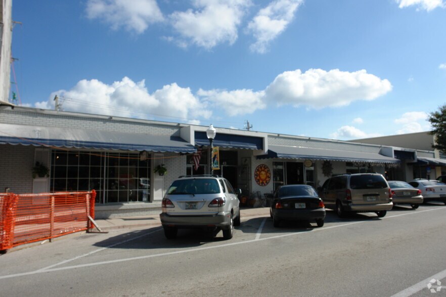 37 SW Osceola St, Stuart, FL à louer - Photo de l’immeuble – Image 3 sur 3