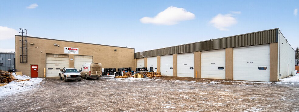 32 Rayborn Cres, St. Albert, AB à vendre - Photo de l’immeuble – Image 2 sur 20