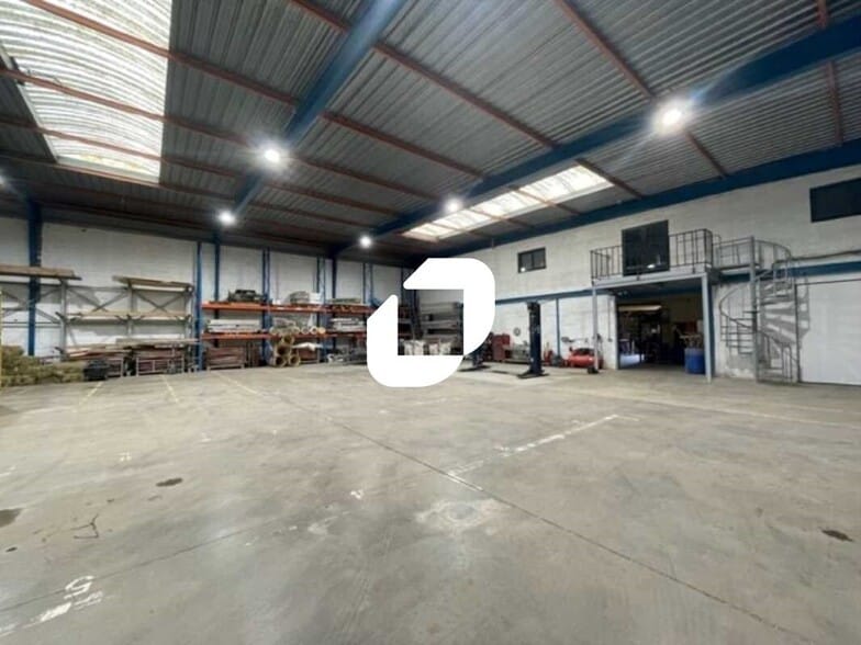 8 Allée Du Grand Pré, Marines à vendre - Photo de l’immeuble – Image 1 sur 13