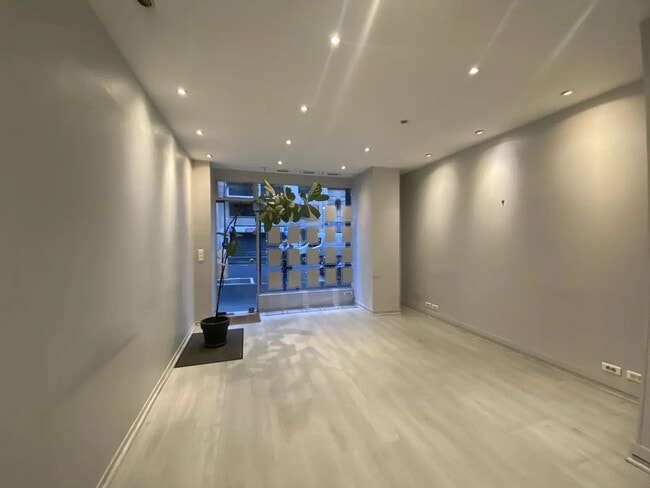 Plus de détails pour 86 Avenue Mozart, Paris - Local commercial à louer