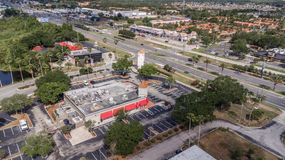 5034 W Irlo Bronson Memorial Hwy, Kissimmee, FL à louer - Photo de l’immeuble – Image 3 sur 3