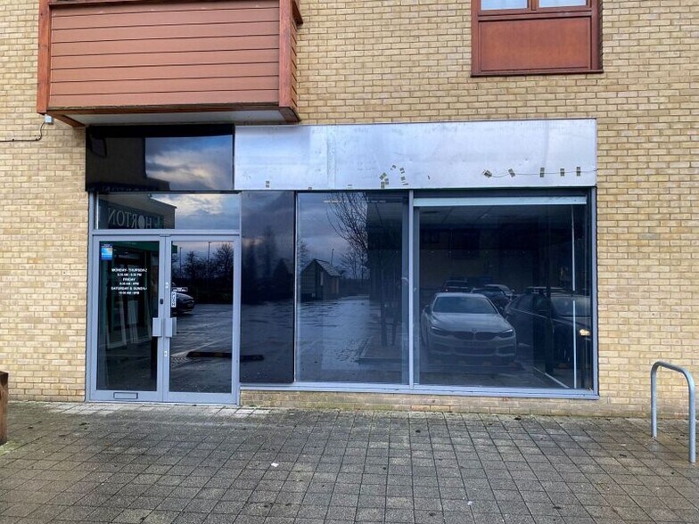 Pelman Way, Epsom à louer - Photo principale – Image 1 sur 1