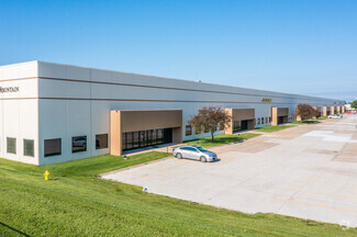 Plus de détails pour 4401 121st St, Urbandale, IA - Industriel/Logistique à louer