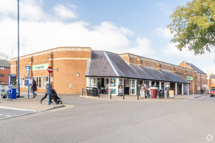 27-29 Coventry Rd, Market Harborough à louer - Photo principale – Image 1 sur 3