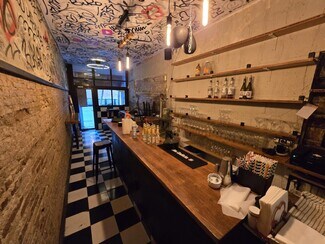 Plus de détails pour Local commercial à louer