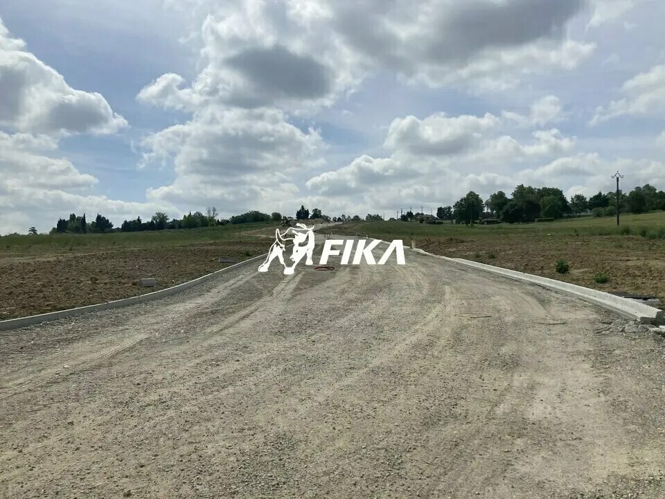 Terrain dans Drémil-Lafage à vendre Photo principale– Image 1 sur 7