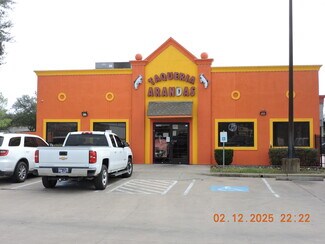 Plus de détails pour 5560 Gulfton Dr, Houston, TX - Local commercial à vendre