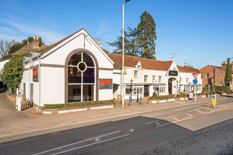 Hadham Rd, Bishop's Stortford à vendre - Photo de l’immeuble – Image 2 sur 13