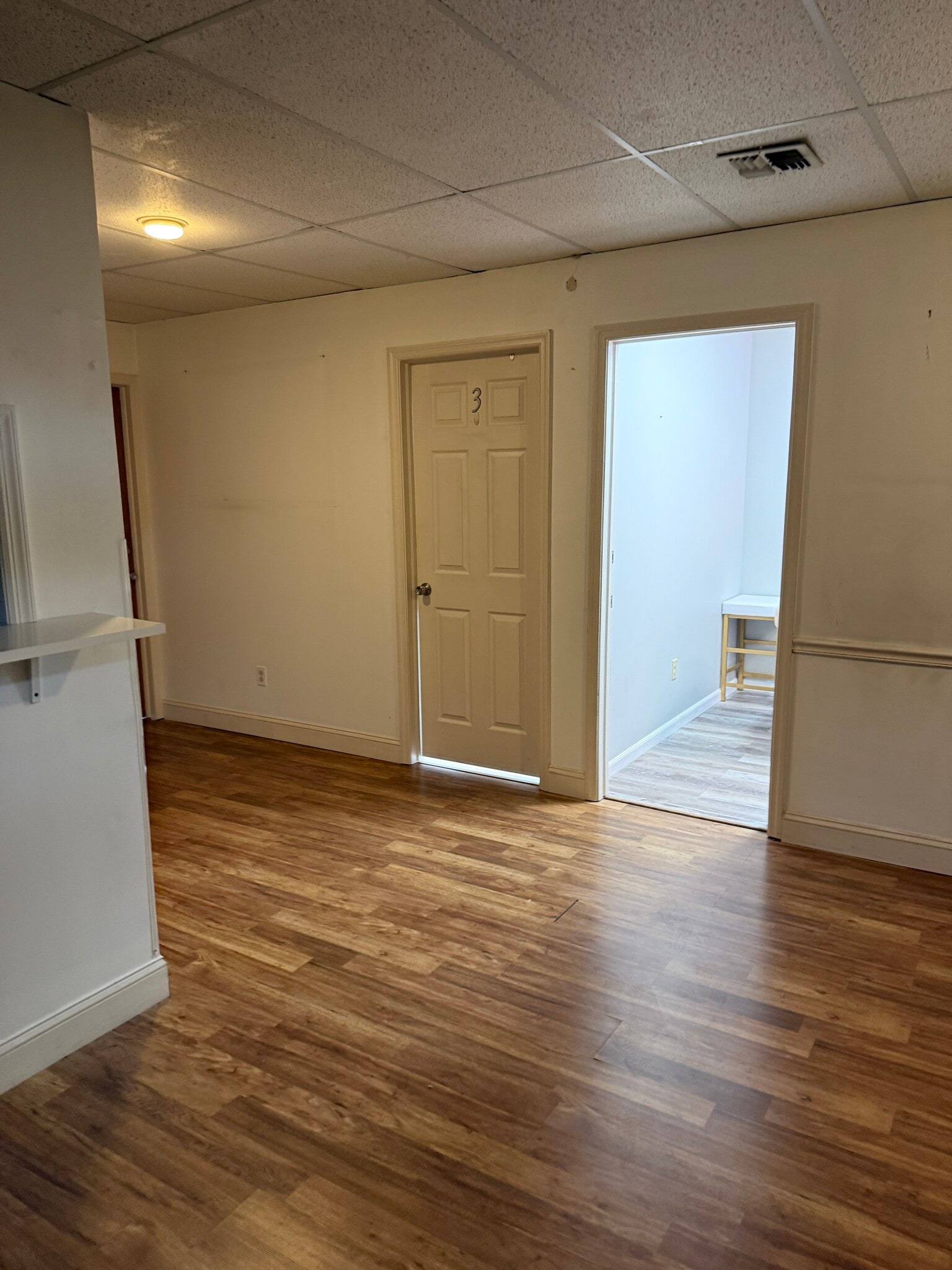 54 S Liberty Dr, Stony Point, NY à louer Photo intérieure– Image 1 sur 8